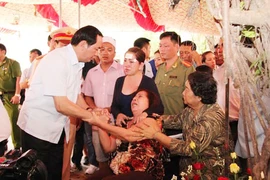 Video: Hàng xóm kể về lòng tốt của vợ chồng chủ xưởng gỗ bị thảm sát 