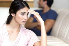 10 dấu hiệu vợ cạn tình với bạn