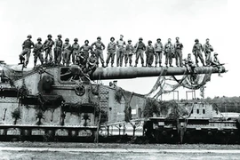 Khẩu pháo siêu khủng của trùm phát xít Hitler