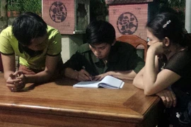 Nghi án công an xã chặn xe, đánh người trong đêm
