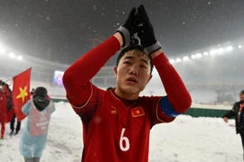 Clip: Bàn thắng khiến cầu thủ U-23 Việt Nam gục ngã