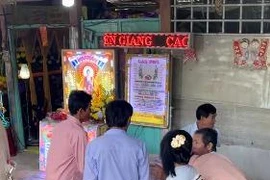 Sét đánh, một người chết, 2 người bị thương 