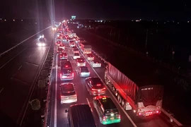 Va chạm liên hoàn, cao tốc TP.HCM- Trung Lương ùn ứ gần 10km