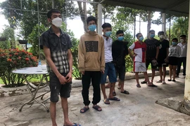 Tiếp nhận 34 công dân từ Campuchia trở về nước