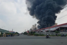 Vẫn tìm nạn nhân mất tích trong vụ cháy trong khu công nghiệp ở Long An