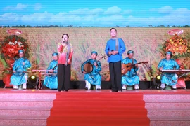 Gần 150 nghệ nhân, tài tử đờn, tài tử ca tham gia Liên hoan đờn ca tài tử tỉnh Long An mở rộng năm 2023