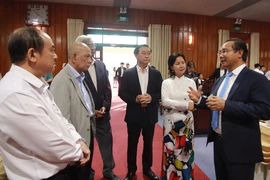 Lãnh đạo tỉnh Long An gặp gỡ các Cơ quan ngoại giao, Hiệp hội, Doanh nghiệp