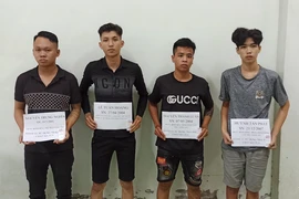 4 thanh niên đang “ phê” ma túy tại nhà trọ thì bị công an bắt quả tang