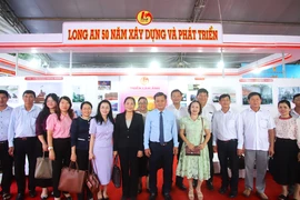 Sôi động Hội chợ kỷ niệm 50 năm giải phóng tỉnh Long An