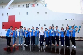 Đoàn đại biểu TP.HCM khởi hành thăm vùng biển đảo Tây Nam của Tổ quốc