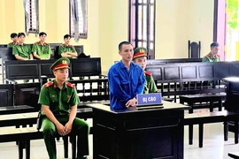 Mâu thuẫn tình cảm, dùng thắt lưng siết cổ người tình đến tử vong