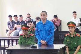 Giấu cả ngàn viên thuốc lắc trong bụng để đưa về Việt Nam