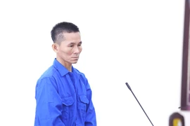 Đâm hàng xóm bằng cây xiên gạo sau cự cãi, người ông lãnh án 10 năm tù