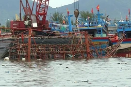 Cứu tàu gặp nạn, 2 phương tiện cùng chìm ở Đà Nẵng