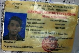 Tước bằng lái người chạy ô tô vượt chốt kiểm dịch COVID-19