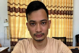 Lừa người tình hơn 1 tỉ đồng rồi chuyển tiền về cho vợ