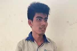 Giả danh công an dụ dỗ bé gái vào nơi vắng rồi dâm ô