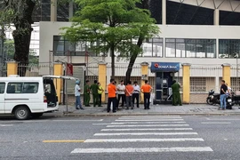 Trụ ATM bị phá, mất két đựng tiền