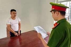 Công an ‘dỏm’ lừa chạy án hàng trăm triệu đồng