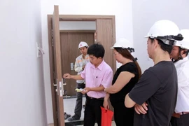 Tăng tốc thi công để giao nhà dịp tết