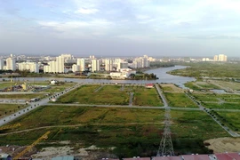 Gần 2.600 sai phạm đất đai được báo qua đường dây nóng