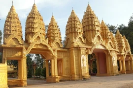 Cận cảnh dinh thự lớn nhất Nam Bộ của đại gia Trầm Bê