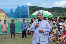 Lục lạc vàng tạm dừng phát sóng, sân khấu Sao Minh Béo vẫn diễn