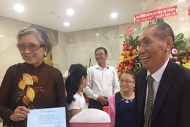 Chủ tịch nước chúc mừng sách của nhà giáo 'huyền thoại'