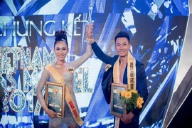 Hoàng Hiếu, Quỳnh Như đăng quang Vietnam Fitness Model 