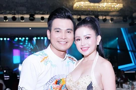Ca sĩ “huyền thoại miền Tây” ra album 2,5 tỉ đồng