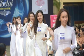 Ngắm vẻ đẹp 20 nữ sinh vào chung kết Nữ sinh áo dài