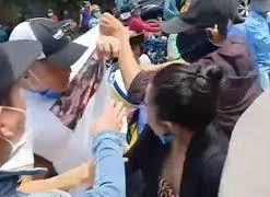 Vợ Lê Dương Bảo Lâm từng bị dọa đánh vì phát cơm từ thiện