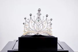 Hoa hậu Di sản 2019 công bố vương miện 2,5 tỉ