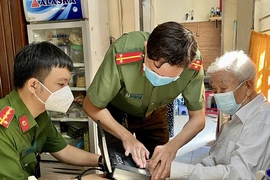 TP.HCM: Công an mở đợt cao điểm cấp CCCD cho người thường trú, tạm trú