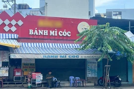 Trách nhiệm pháp lý của chủ tiệm vụ 235 người nhập viện sau khi ăn bánh mì