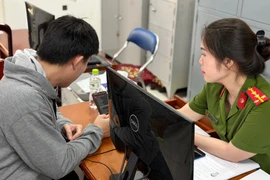 Sửa Luật Cư trú: Gỡ vướng về thủ tục nhập khẩu cho trẻ em