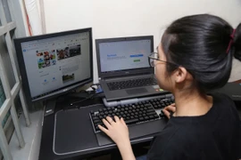 Quyền giám sát nơi công cộng nhìn từ vụ nhạc sĩ Minh Khang và tài xế xe công nghệ