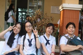 Thứ trưởng Bộ Giáo dục: Học sinh có thể đi học từ ngày 2-3