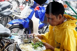Quán cơm 2.000 đồng 7 năm phục vụ người nghèo ở Ninh Thuận