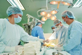 Bệnh nhân cấy ghép dễ mắc và chết vì ung thư