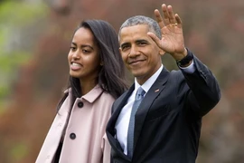 Tổng thống Obama 'đời thường' trong lễ tốt nghiệp của con gái rượu