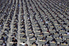 Học sinh vay điểm từ 'ngân hàng điểm' để đậu kỳ thi