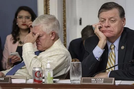 Trump và phe Cộng hòa làm gì tiếp với Obamacare?