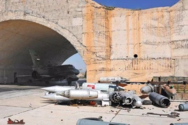 Sân bay Syria bị Mỹ nã tên lửa đã hoạt động lại