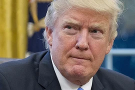 Lần đầu công du và phép thử cho ông Trump
