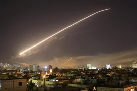 Bộ Quốc phòng Mỹ: Đã chấm dứt đợt nã tên lửa vào Syria