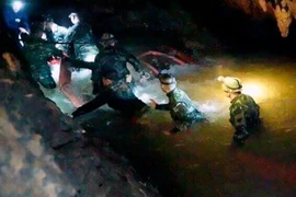 Đội bóng nhí Thái Lan vẫn sống sau 9 ngày mất tích