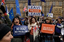 Brexit: Bà May lại trở về điểm xuất phát