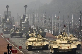 Ấn Độ sẽ triển khai 464 xe tăng T-90 đến biên giới Pakistan