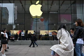 Ông Nhậm Chính Phi: Phản đối đầu tiên nếu TQ trừng phạt Apple!